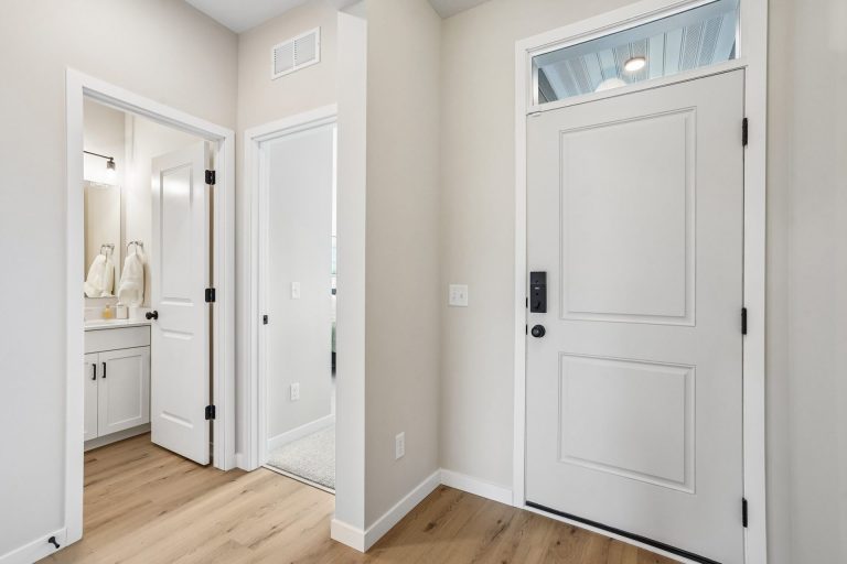 RM01006005 – Kendall R – 11549 202nd Street W 07