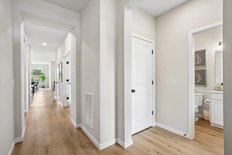 RM01006005 – Kendall R – 11549 202nd Street W 08