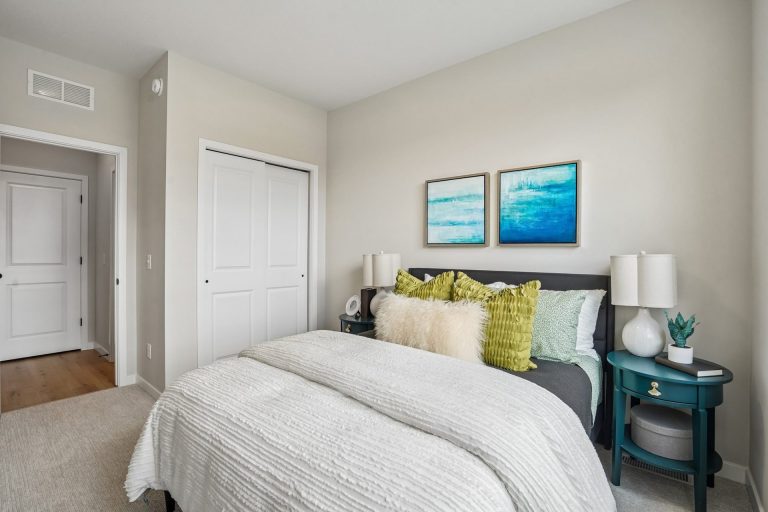RM01006005 – Kendall R – 11549 202nd Street W 23