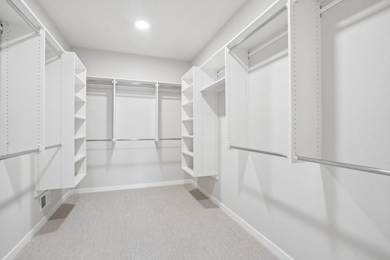RM01006005 – Kendall R – 11549 202nd Street W 35