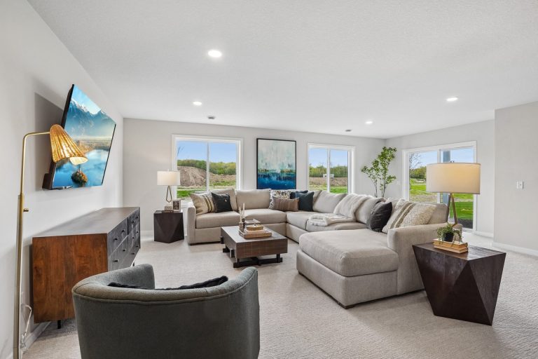 RM01006005 – Kendall R – 11549 202nd Street W 38