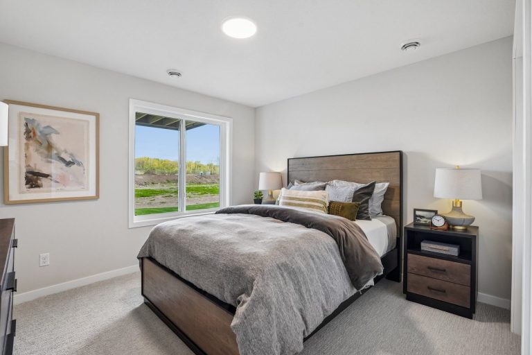 RM01006005 – Kendall R – 11549 202nd Street W 41