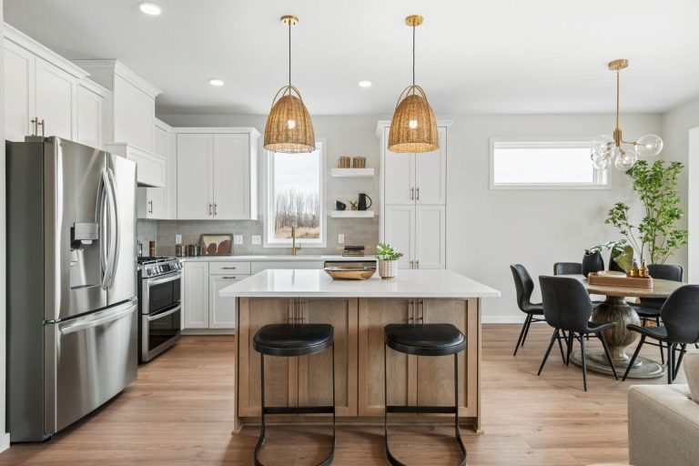 RM01001004 - Fraser R - 11510 202nd Street W 12