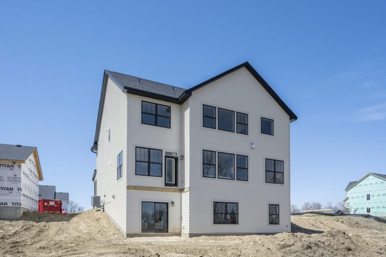 RVR03015002 – St. Croix A – 14708 Kingsview Lane N 65