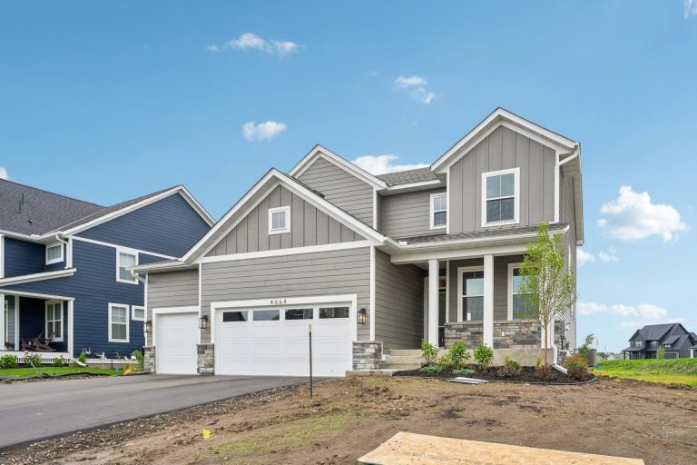 AV01001003 – Virginia A – 4664 Jamocha Ave NE 02
