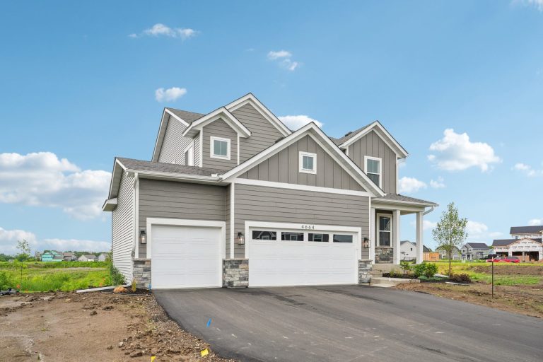 AV01001003 – Virginia A – 4664 Jamocha Ave NE 03