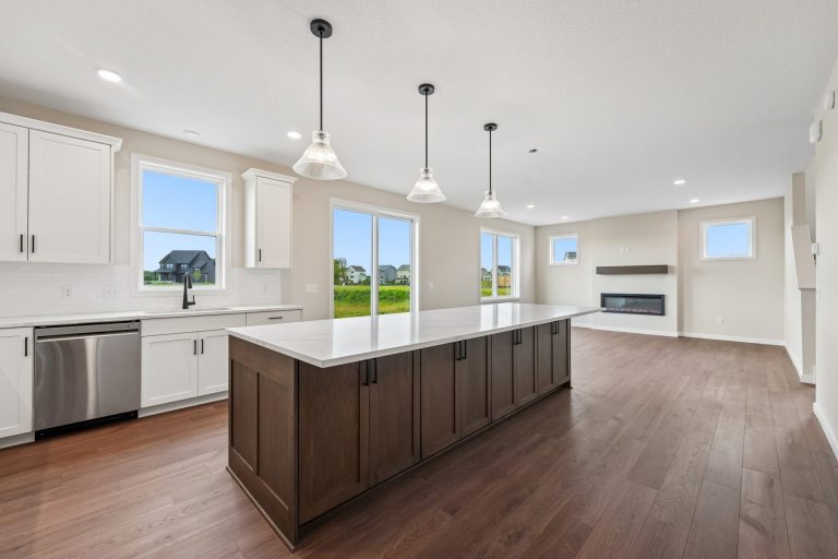 AV01001003 – Virginia A – 4664 Jamocha Ave NE 15