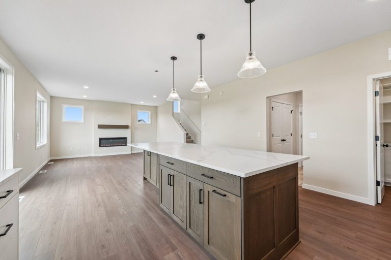 AV01001003 – Virginia A – 4664 Jamocha Ave NE 16