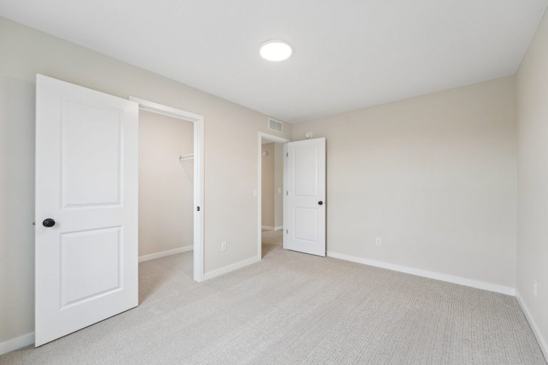 AV01001003 – Virginia A – 4664 Jamocha Ave NE 41