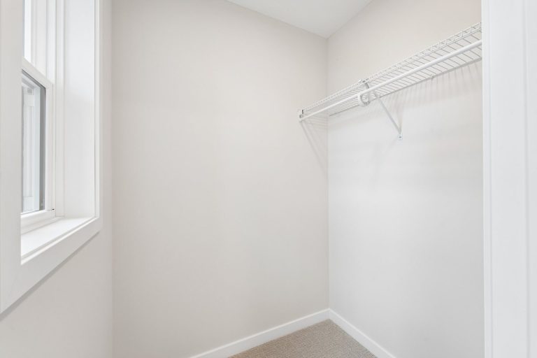 AV01001003 – Virginia A – 4664 Jamocha Ave NE 42