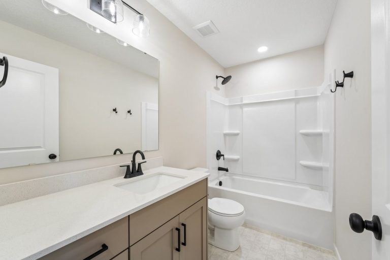 AV01001003 – Virginia A – 4664 Jamocha Ave NE 48