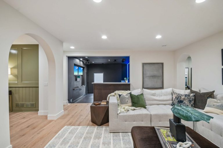 RIT04001004 – Wesley E – 11545 200th Street West 11