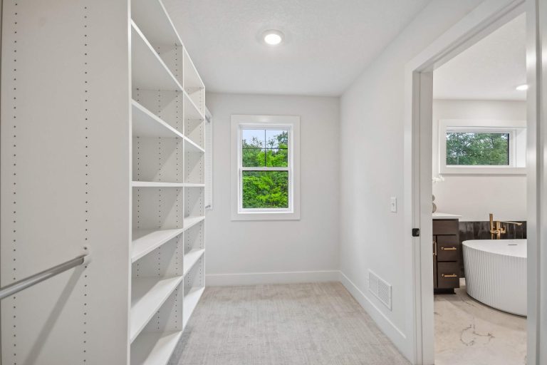 RIT04001004 – Wesley E – 11545 200th Street West 69