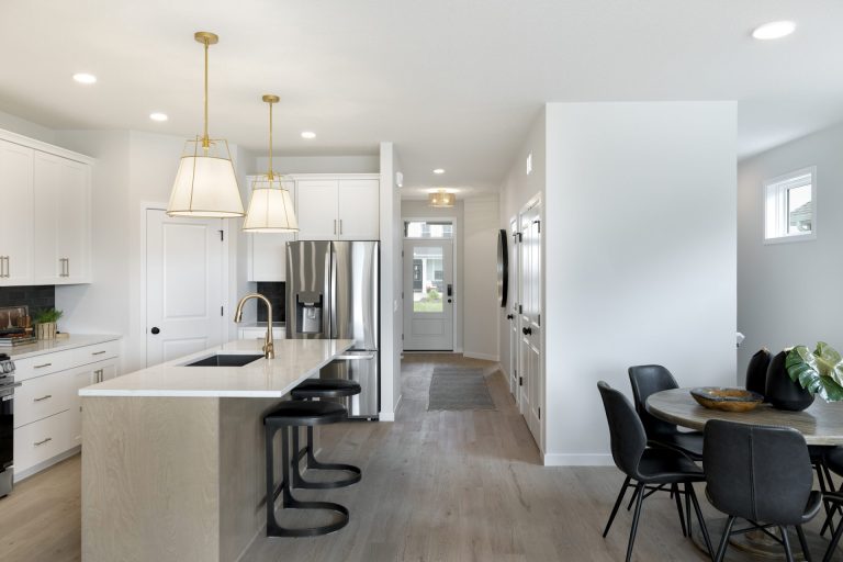RM01002004 – McKinley R – 11518 202nd Street West 07