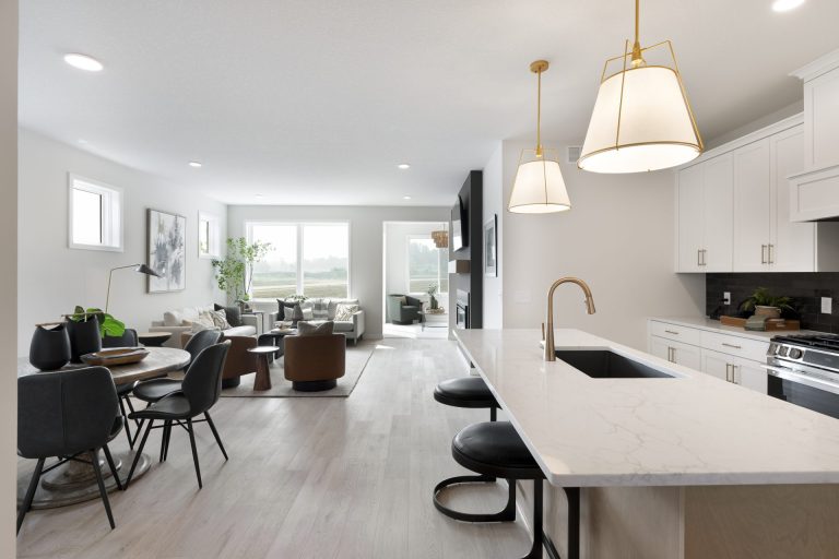 RM01002004 – McKinley R – 11518 202nd Street West 08