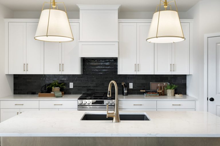 RM01002004 – McKinley R – 11518 202nd Street West 26