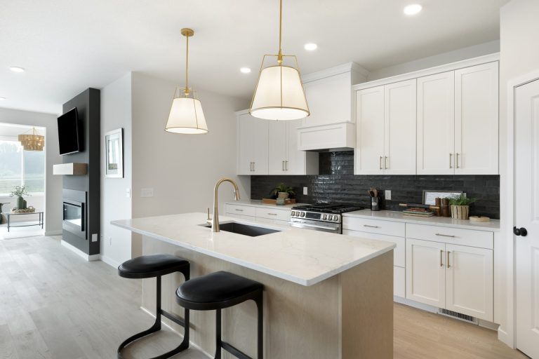 RM01002004 – McKinley R – 11518 202nd Street West 27