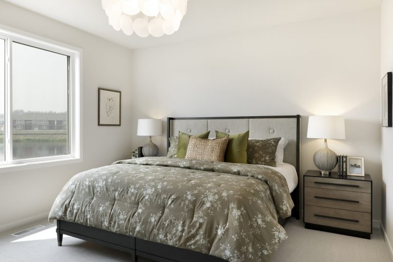RM01002004 – McKinley R – 11518 202nd Street West 30
