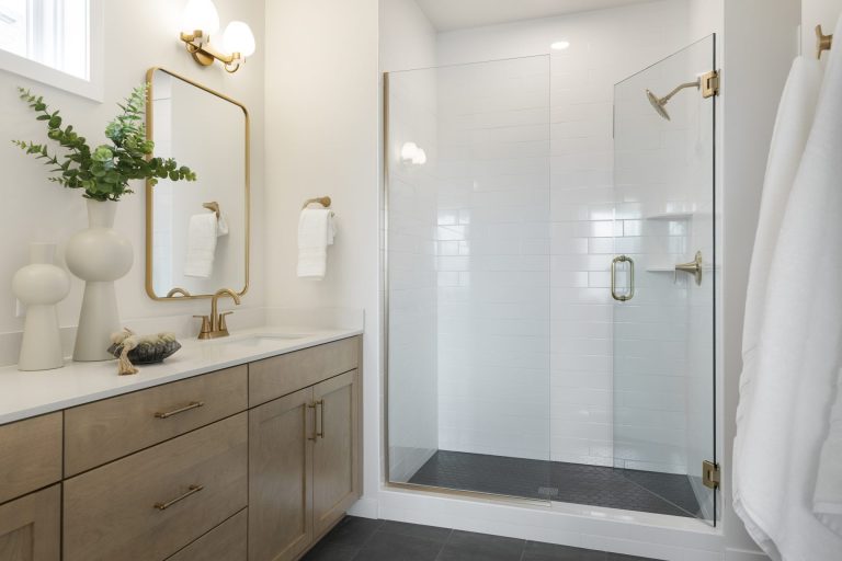 RM01002004 – McKinley R – 11518 202nd Street West 35
