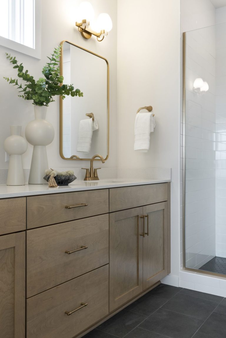 RM01002004 – McKinley R – 11518 202nd Street West 36