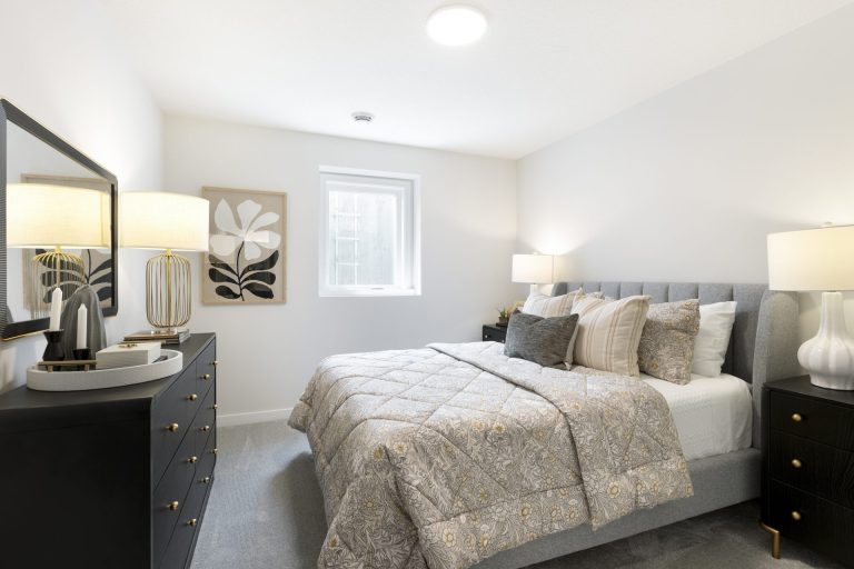 RM01002004 – McKinley R – 11518 202nd Street West 45